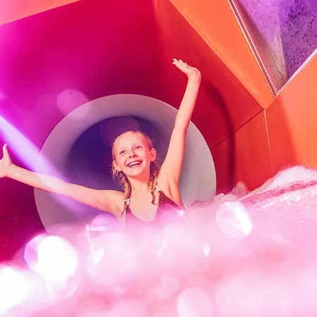 Plopsaland Theater 4*