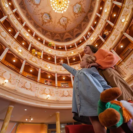 Hotell Plopsaland Theater