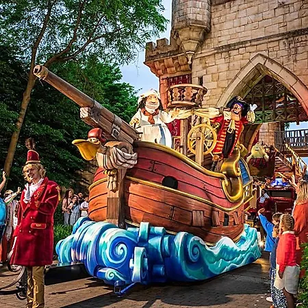 Plopsaland Theater 4*