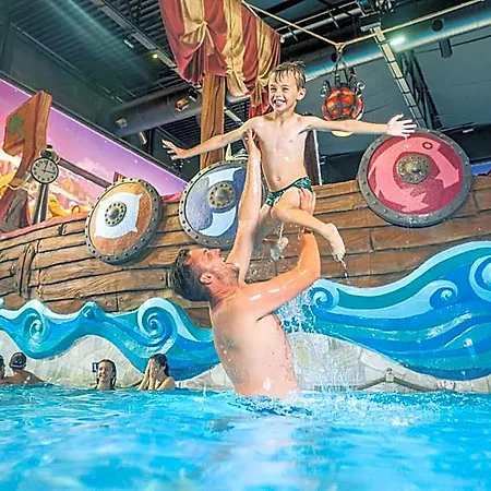 Hotell Plopsaland Theater