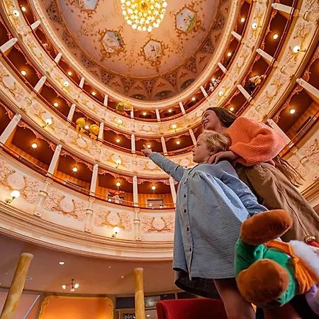 Plopsaland Theater 4*
