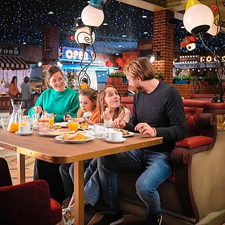 Plopsaland Theater 4*